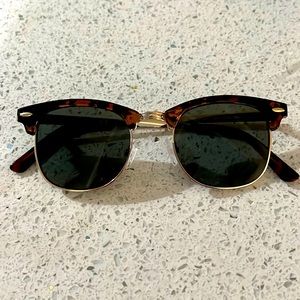Reaction Kenneth Cole Sunglasses
